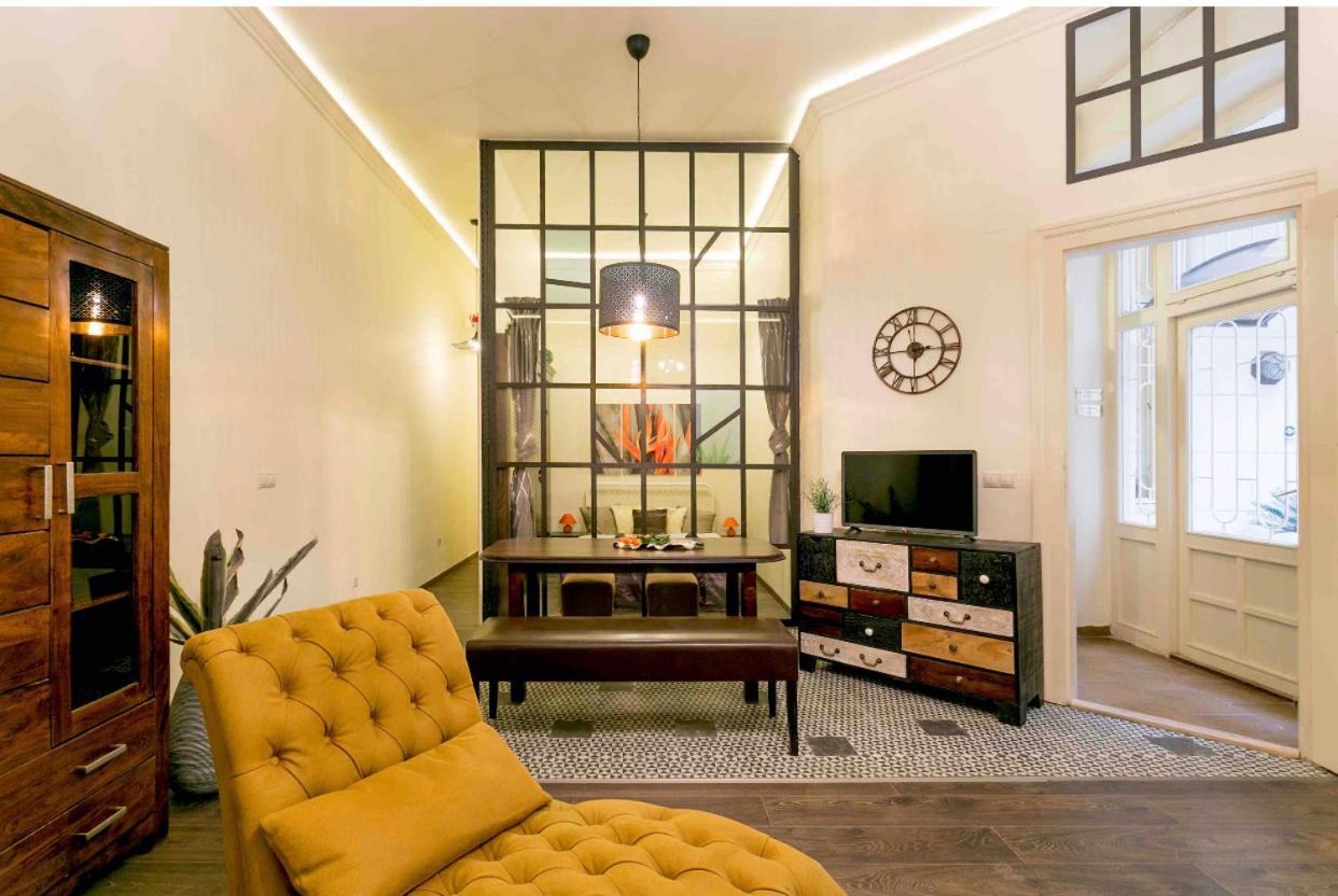 The Best Mondain Apartment Budapest Esterno foto